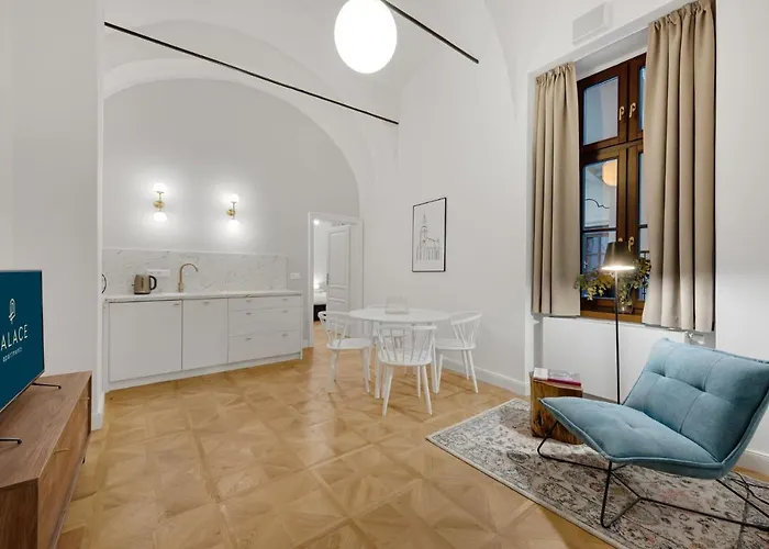 Palace Apartahotel 4*