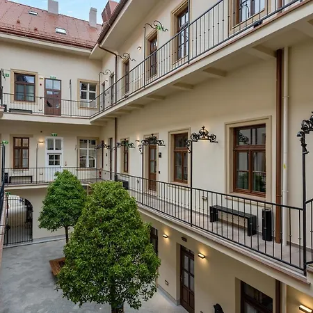 Palace Apartmanhotel