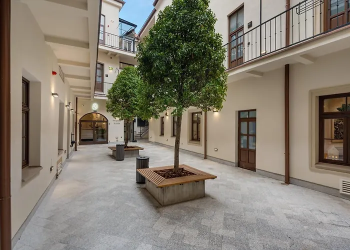 Palace Apartmanhotel 4*