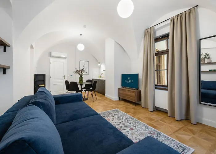 Palace Apartmanhotel 4*